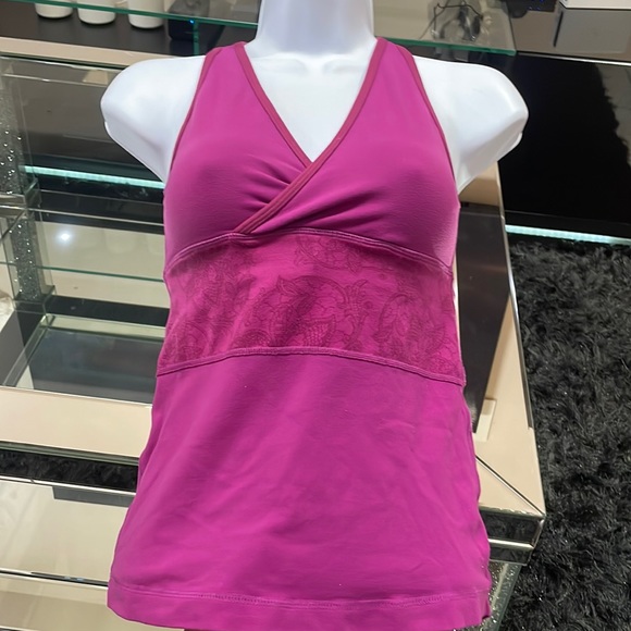 Lululemon Active Tank - Picture 1 of 4